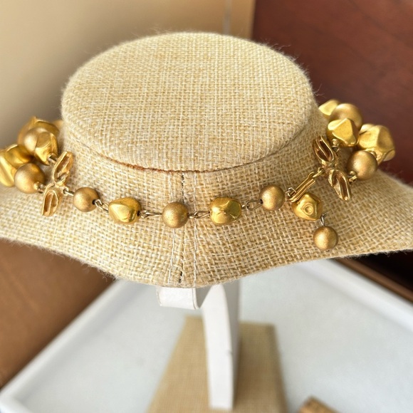 Vintage two strand Deville, gold tone beaded necklace  - Picture 4 of 7